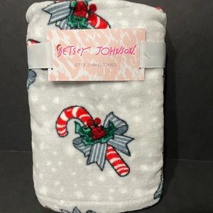 Betsey Johnson holiday hand towels, NWT
